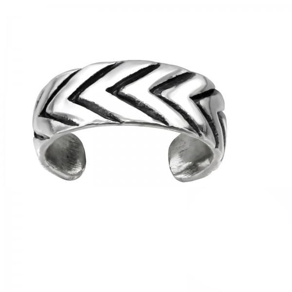 Silver Arrows Ear Cuff