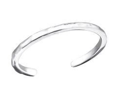 Adjustable 925 sterling silver plain toe ring with a slim polished open band, 1.2 mm profile and gift-box presentation, available in Australia.