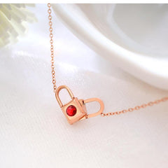 Rose Gold Heart Creative Rotating Lock Chain Necklace