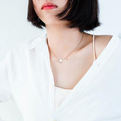 Women Rose Gold Pearl Necklace