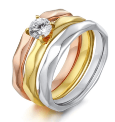 Unique Solitaire Wedding Rings Set for bride