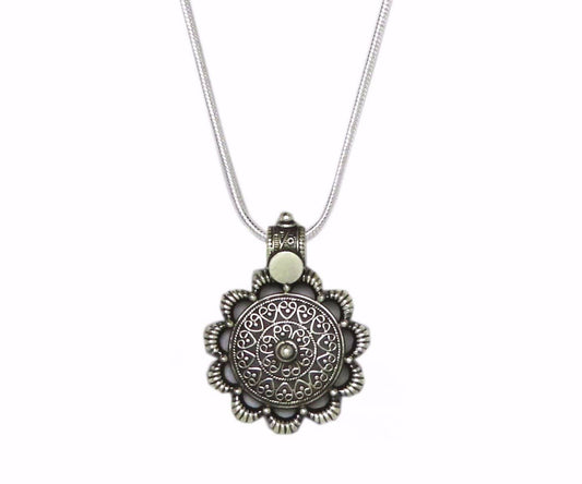 Solid Sterling Silver Detailed Flower Pendant Necklace