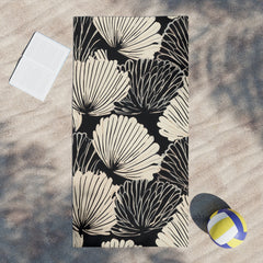 Chick Balck Beach Towel