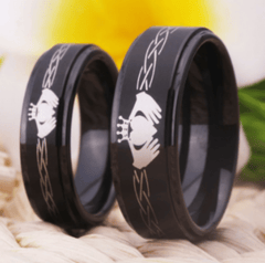 Claddagh Engraved Wedding Engagement Ring for Couple