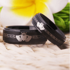 Claddagh Engraved Wedding Engagement Ring for Couple