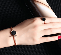 Beautiful Rose Gold Signet Ring for Women