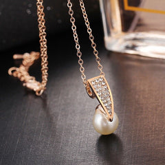 Gorgeous Pearl Gold Color Bridal Jewellery Set