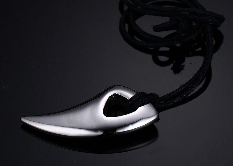 Men’s Bull Horn Necklace silver