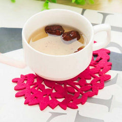 5 X MULTI-COLOURED TREE SHAPED PLACEMATS SET.