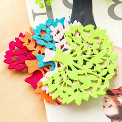 5 X MULTI-COLOURED TREE SHAPED PLACEMATS SET.