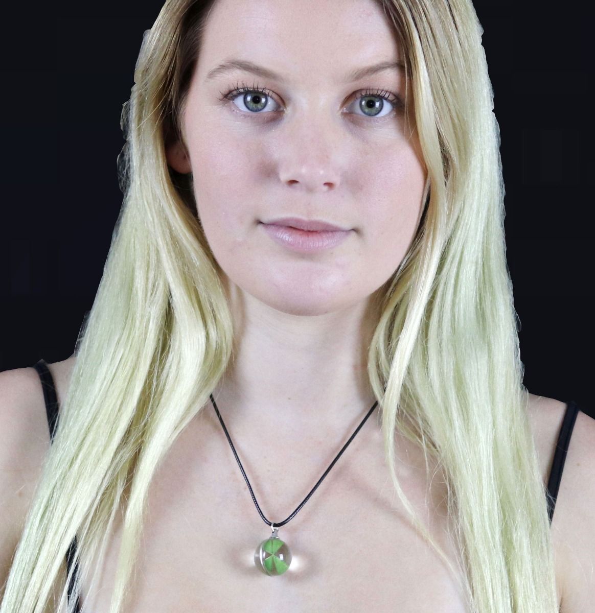 Natural Leaf Pendant Necklace green