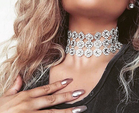 Vintage Hollow Out Flower Necklace For Women