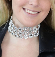 Vintage Hollow Flower Necklace Women