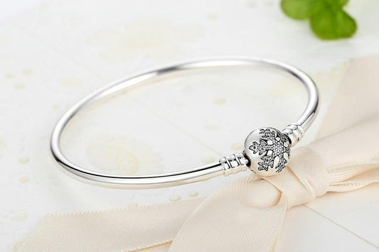 Silver  Snowflake Bangle  Bracelet