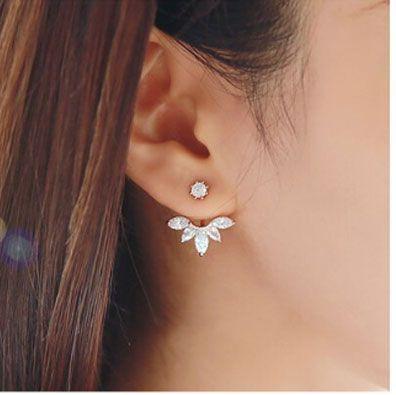 Crystal Flower Shaped Stud Earrings 