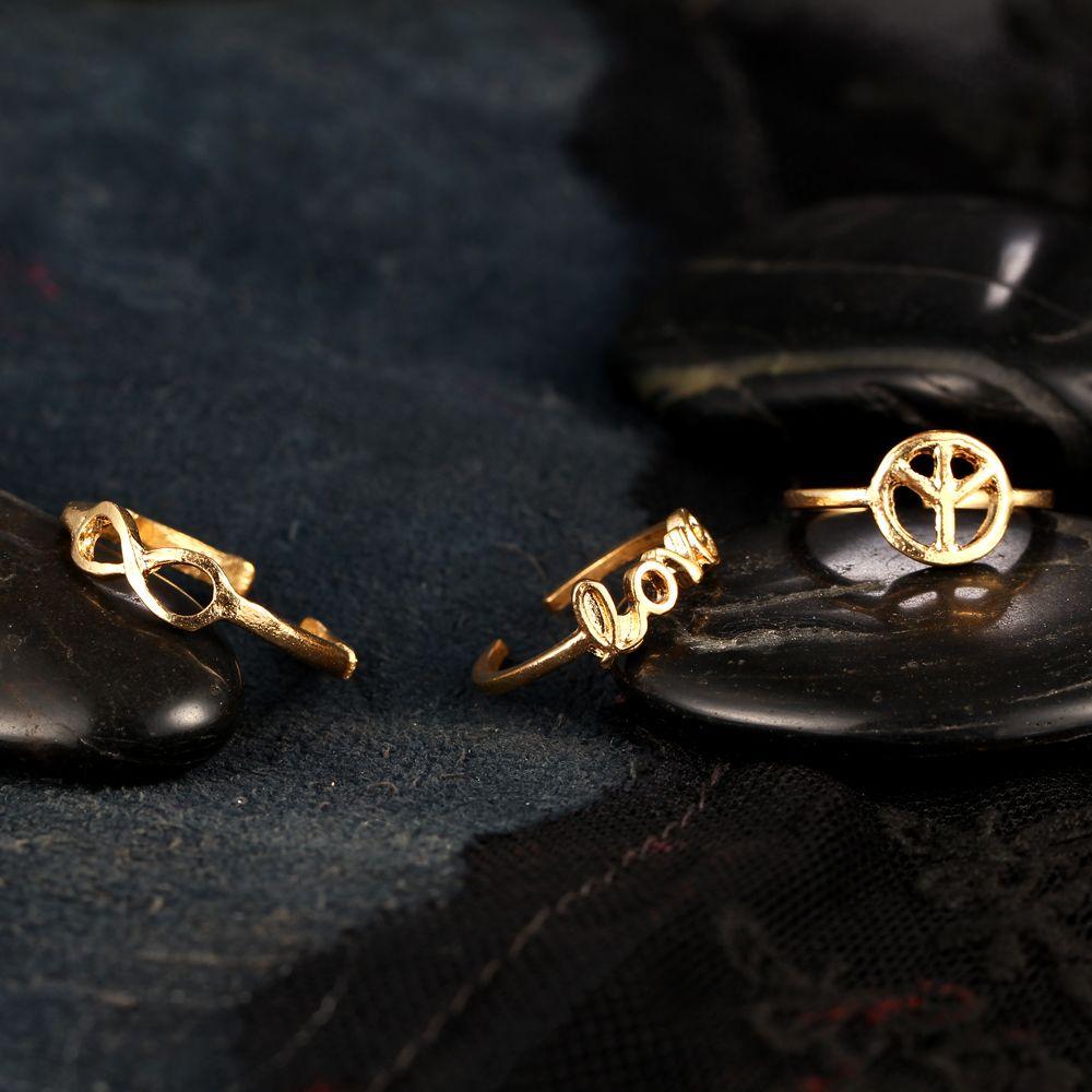 Intricately Handmade Bespoke Toe Ring gold