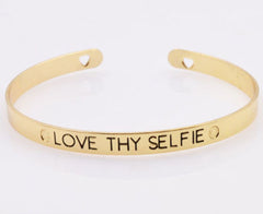 Love Thy selfie bracelet