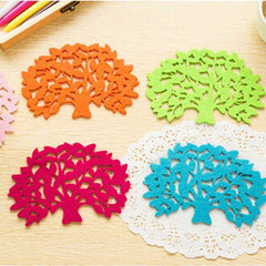 5 X MULTI-COLOURED TREE SHAPED PLACEMATS SET.