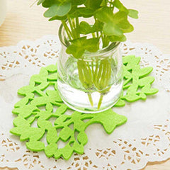 5 X MULTI-COLOURED TREE SHAPED PLACEMATS SET.