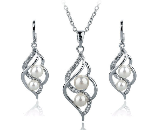 Silver Plated Pearl Necklace & Earrings Set